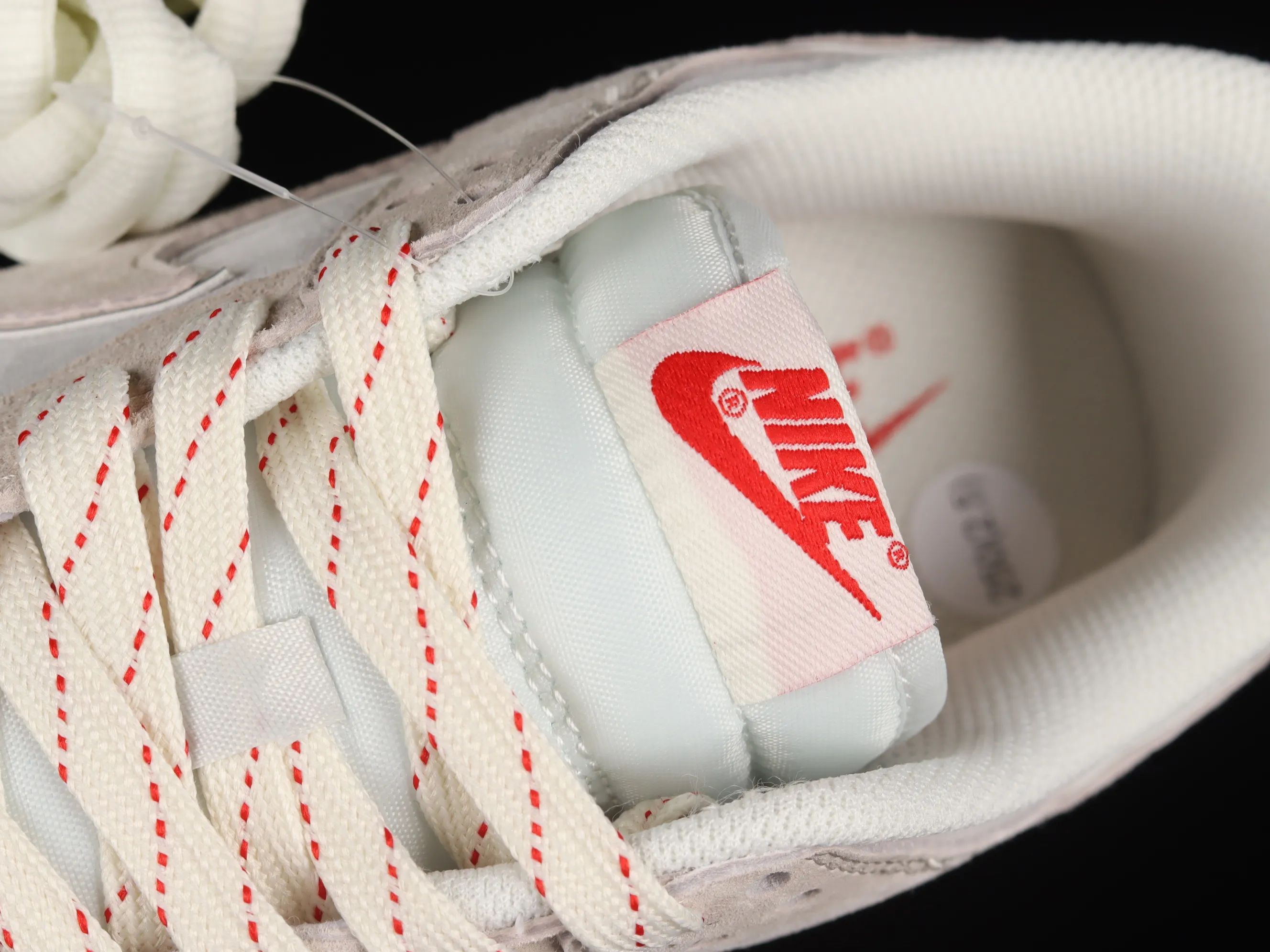 All Categories Nk SB Dunk Series Nk SB Dunk Low Low-top sneakers Otomo Katsuhiro x Nk SB Dunk Low "Steamboy OST" Creative customization collaboration Otomo Katsuhiro joint SB low-top sports and leisure sneakers DQ2366-166
